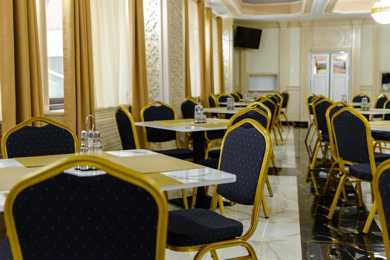 Little Orient Hotel Brăila Exterior foto