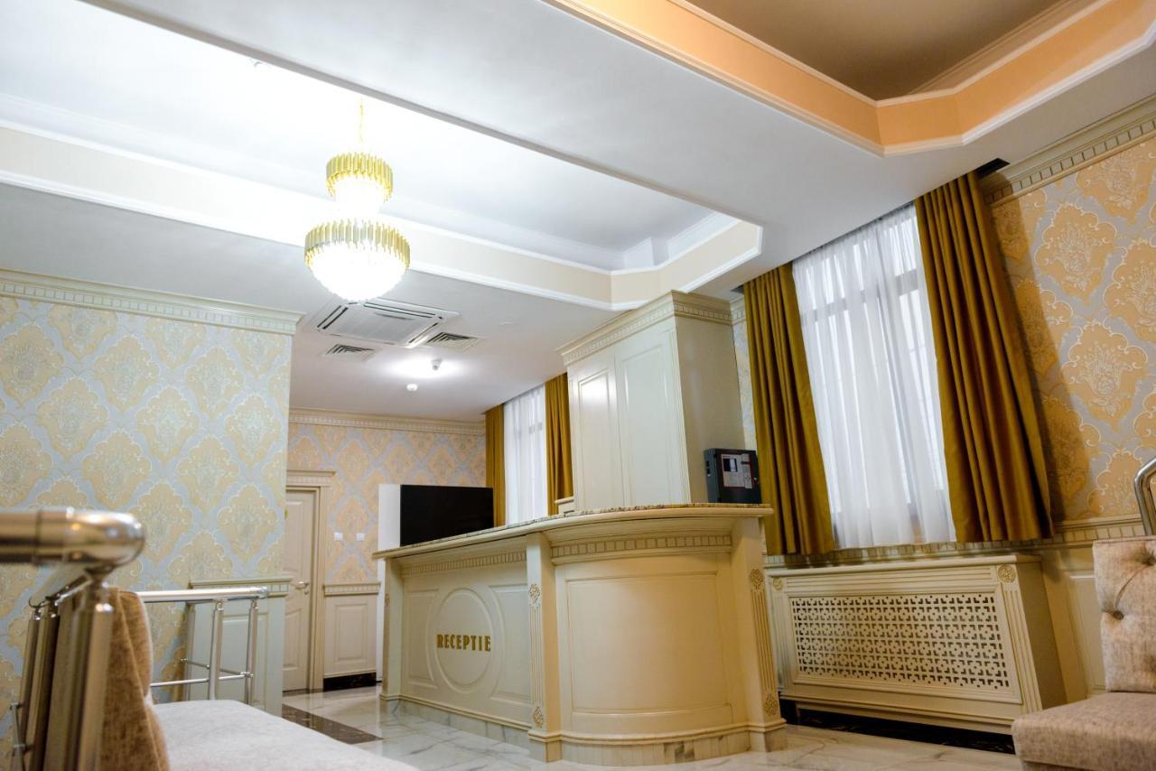 Little Orient Hotel Brăila Exterior foto