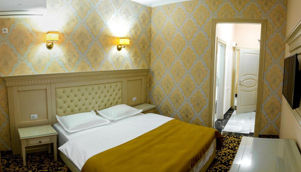 Little Orient Hotel Brăila Exterior foto